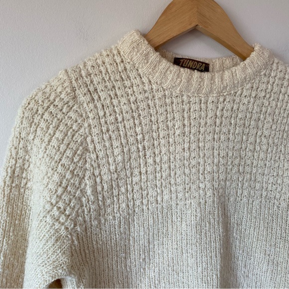 Vintage Cream 100% Pure Virgin Wool Tundra Sweater made in Canada - Picture 6 of 7